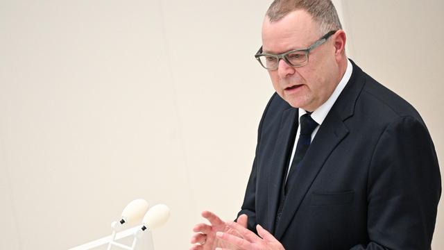 Landtag: Regierung: Verfassungstreue angehender Beamten prüfen