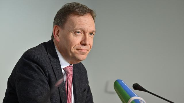 Landtag: SPD-Fraktionschef Hey will trotz Krankheit wieder antreten
