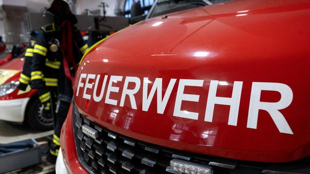 Feuer: 300.000 Euro Schaden bei Brand in Lagerhalle in Schwaben