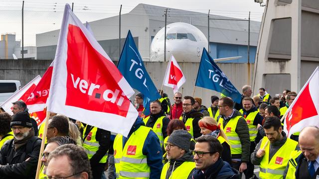 Tarifkonflikt: Streik geht weiter: Lufthansa-Flüge fallen aus