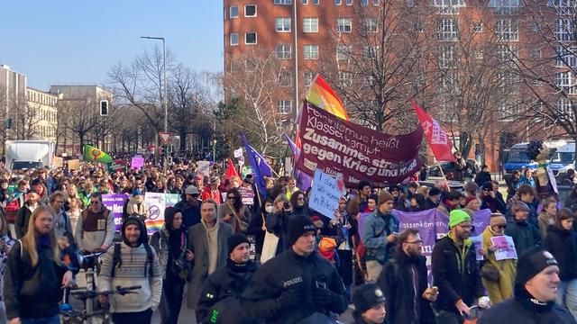 Gesellschaft: Tausende bei Demonstrationen zum Weltfrauentag in Berlin