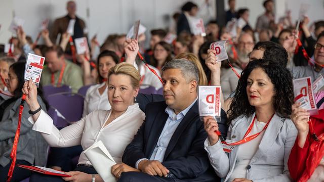 Parteien: Berliner SPD diskutiert über Wahlschlappe