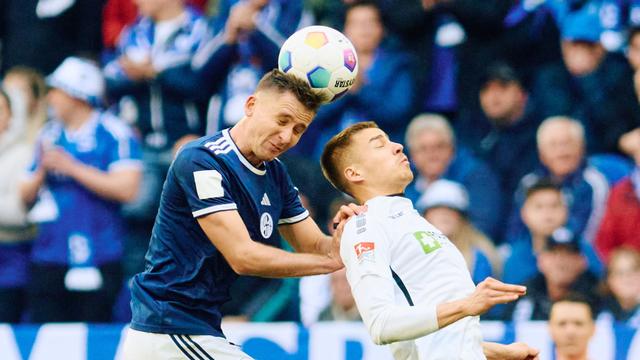 2. Bundesliga: Schalke rettet 3:3 in wildem Spiel gegen Paderborn