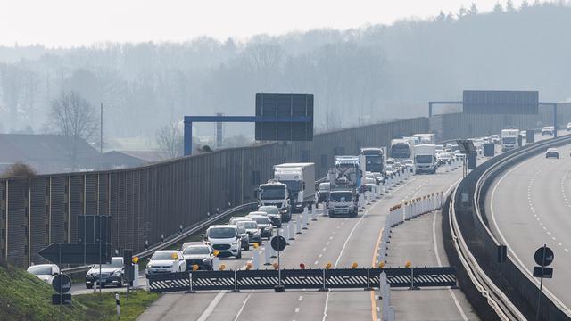 Brückenabriss: Autobahn 1 nördlich von Osnabrück wieder befahrbar