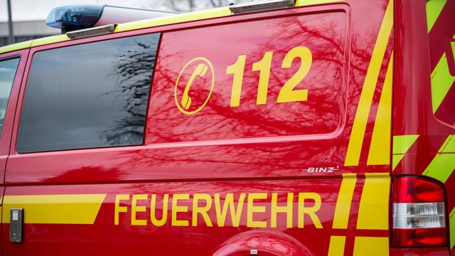 Düsseldorf: Brand auf Balkon von einem Gebäude für betreutes Wohnen