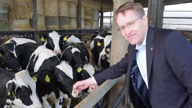Agrar: Günther sagt Bauern im Norden mehr Freiräume zu