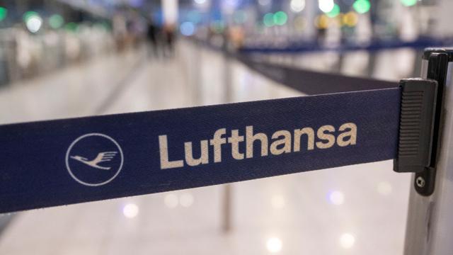 Tarifstreit: Lufthansa-Kabinenpersonal streikt in München