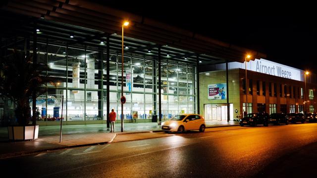 Regionalflughafen: Erstmals Warnstreik am Airport Weeze: Abflüge fallen aus