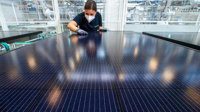 Solarhersteller: Meyer Burger stoppt Modulprodukion in Freiberg