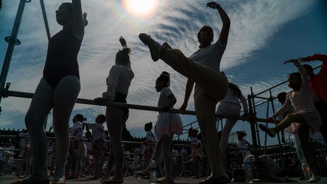 Tanz: Berliner Primaballerina gibt Massen-Ballettstunde in Mexiko