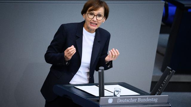 Verteidigung: SPD-Innenexperte lehnt Zivilschutzübungen an Schulen ab