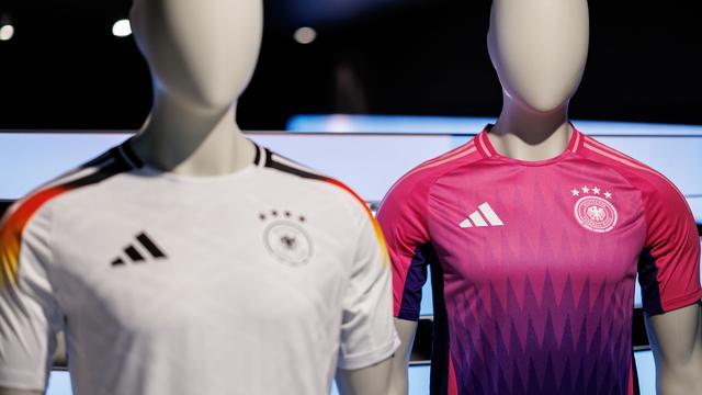 Fußball: DFB wechselt Ausrüster: Ab 2027 mit Nike statt Adidas