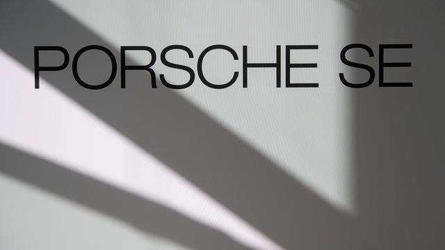 Stuttgart: VW-Dachgesellschaft verringert Schulden um eine Milliarde