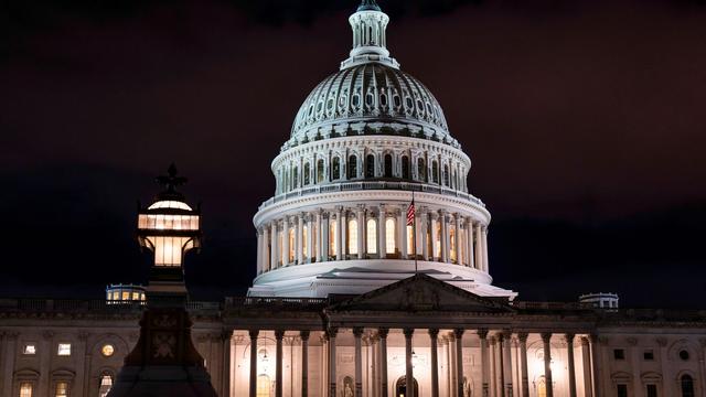 Regierung: Im letzten Moment: US-Senat verabschiedet Haushaltspaket