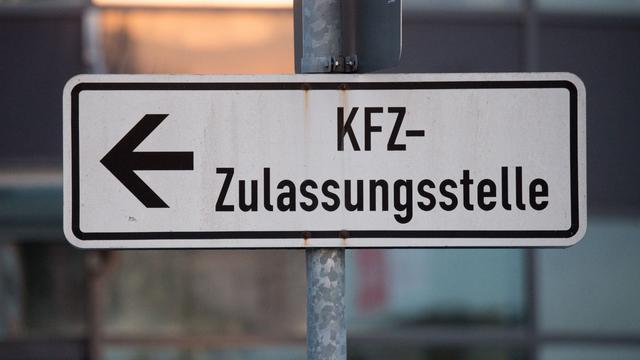 Stuttgart: Kfz-Zulassungsstelle wegen Softwareproblemen geschlossen