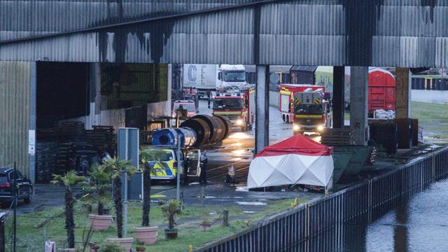 Ermittlungen: Mann am Dortmunder Hafen getötet 