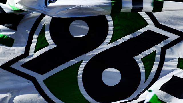 Aufstiegsrennne: Kurz vor Schalke-Spiel: Hannover 96 wechselt Trikotsponsor