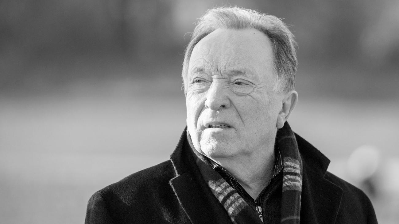 Pulled dynamically from the source outlet