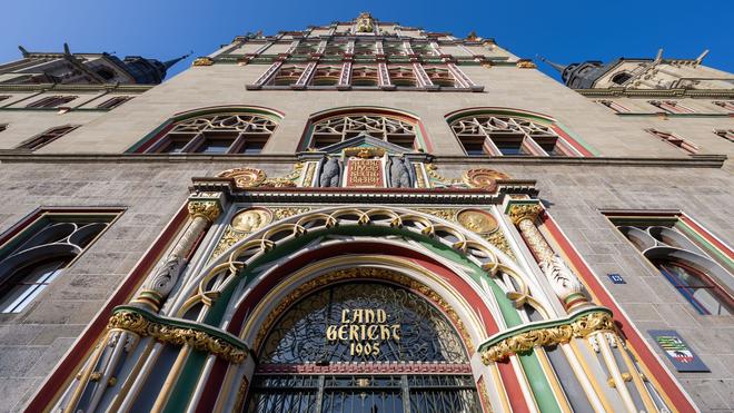 Prozess: Das Landgericht in Halle.