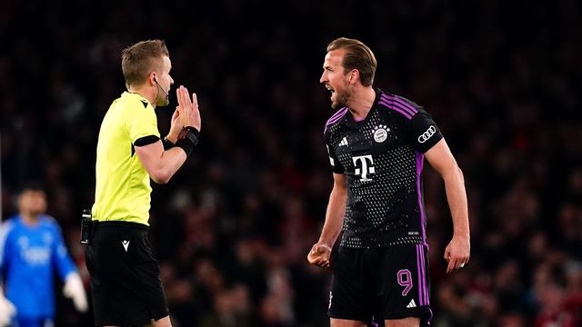 Champions League: Bayern hadern nach Handspiel - Ist das ein Kinderfehler?