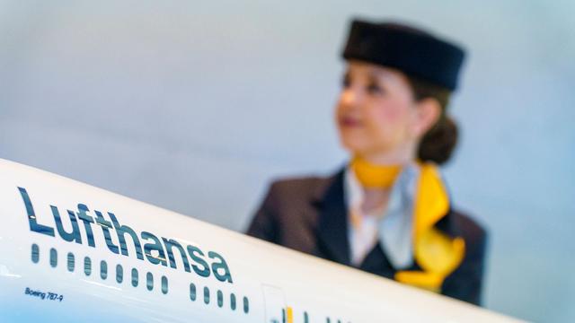Luftverkehr: Mehr Geld für Kabinenpersonal der Lufthansa