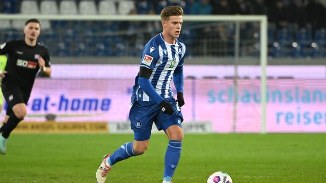 2. Bundesliga: Mittelfeldspieler Burnić bleibt beim Karlsruher SC