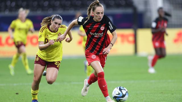 Fußball: Kleinherne verlängert bei Eintracht-Frauen bis 2026