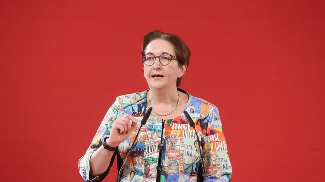 Wohnungspolitik: Bundesbauministerin Klara Geywitz ist mit Blick auf die demografische Entwicklung in Deutschland besorgt.