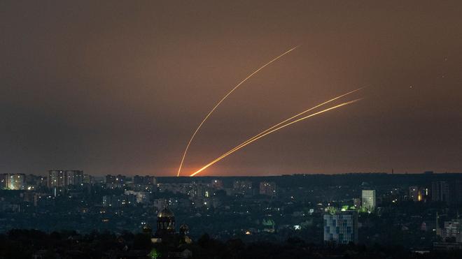 Russische Invasion: Russische Raketen werden von der Region Belgorod aus auf die Ukraine abgefeuert.