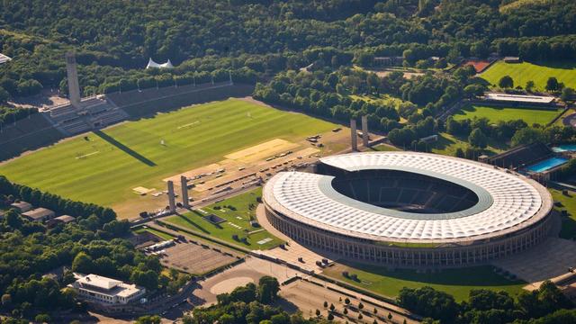 Fußball: Senatorin: Stadion-Standortfrage wird zeitnah diskutiert