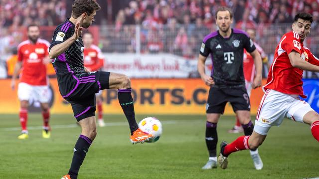 Fußball: Doppelpack Müller: Bayern schießt Union in Abstiegskampf