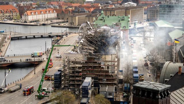 Kopenhagen: Aufräumarbeiten an der alten Börse gehen weiter 