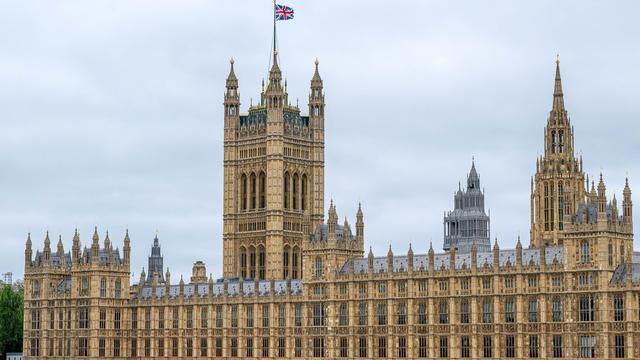 Großbritannien: Parlament genehmigt Gesetz zu Abschiebungen nach Ruanda