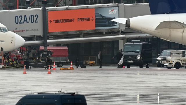 Luftverkehr: Hamburger Flughafen: Prozess gegen Geiselnehmer beginnt