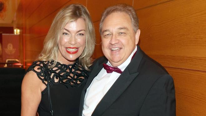 Fernsehkritiker: Oliver Kalkofe und Ehefrau Connie Kalkofe nehmen am Berliner Presseball im Hotel Grand Hyatt teil.