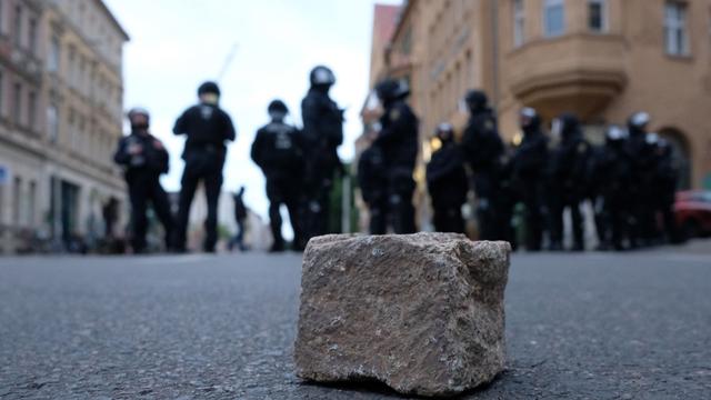 Leipzig: Sonderkommission Linksextremismus durchsucht Wohnungen