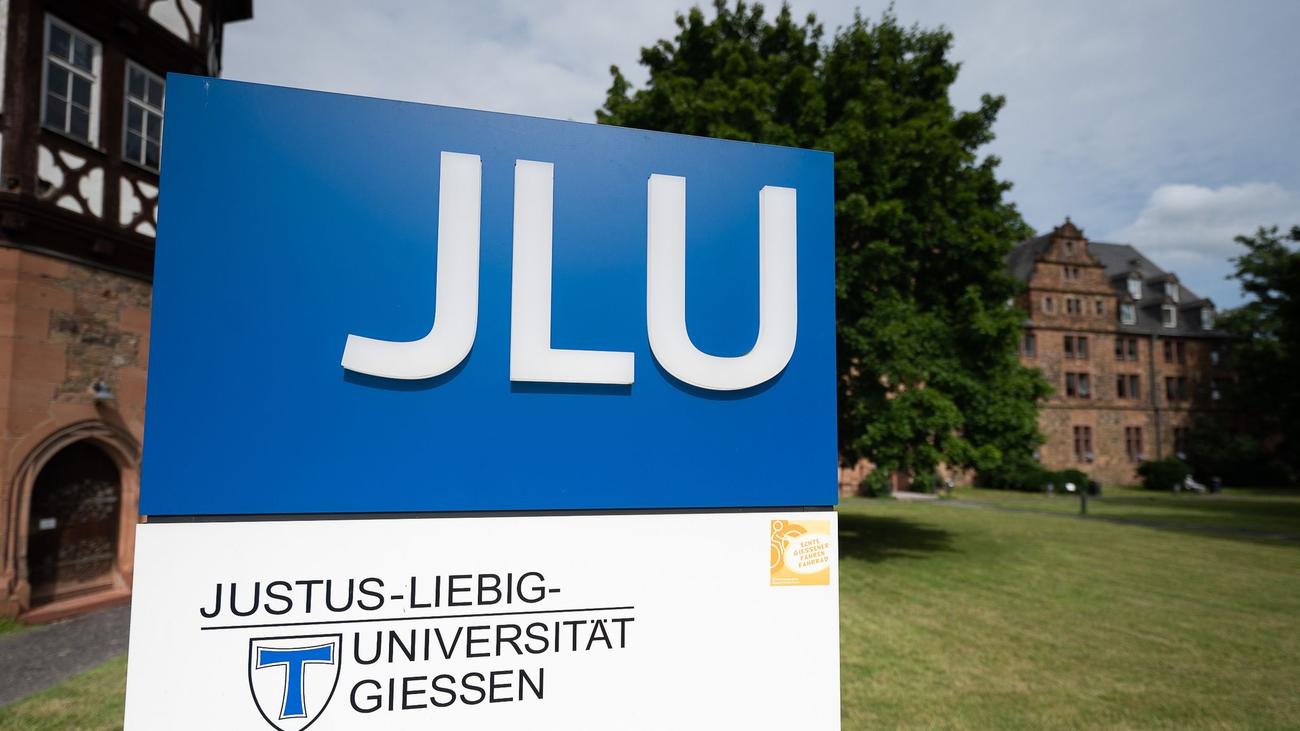 Hochschule Spatenstich für neues Seminargebäude der Uni Gießen ZEIT