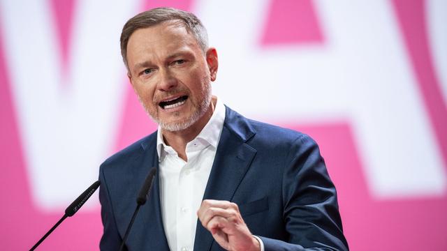 Parteien: SPD warnt FDP vor Parteitag: Kein Zweifel an Koalition