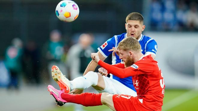 31. Spieltag: Im Duell der beiden Bundesliga-Aufsteiger gewinnt Heidenheim. Für Darmstadt bedeutet das den direkten Abstieg.