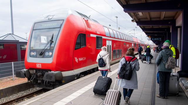 Bahn: Vielfach positive Resonanz nach einem Jahr Deutschlandticket