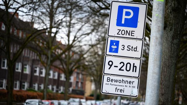 Verkehr: Einige Bewohnerparkzonen in Hamburg sind sicherer geworden