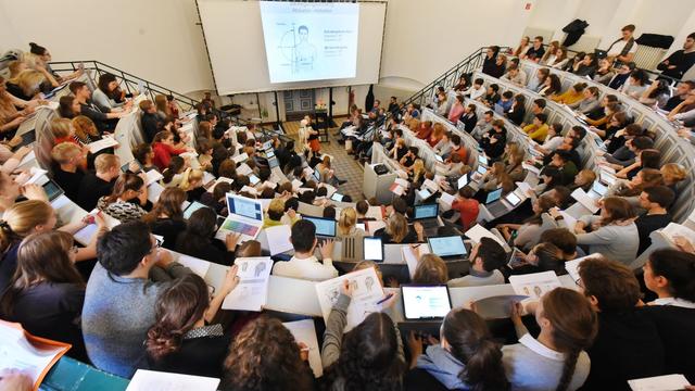 Sachsen-Anhalt: KMK: Zahl der Studienanfänger soll bis 2035 wachsen