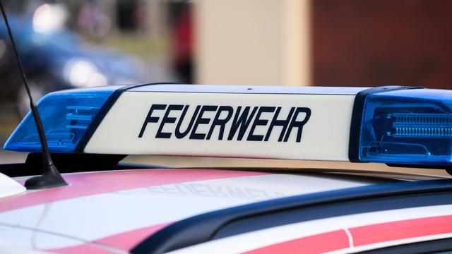Brand: Scheune brennt in Werdau: Ein Mann verletzt