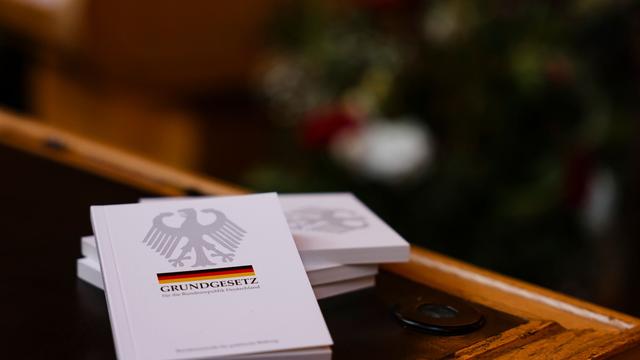 Grundgesetz: 75 Jahre GG: «Tour de Demokratie» in Weimar gestartet