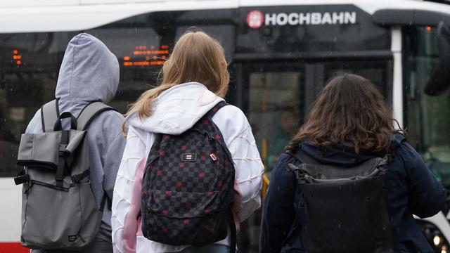 Nahverkehr: Hamburger Schüler fahren ab September bundesweit kostenfrei