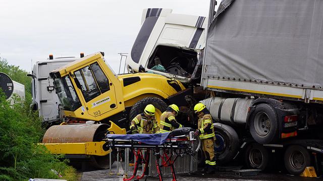 Verkehr: Unfall bei Unna: A1 Richtung Köln bis Mittwoch gesperrt