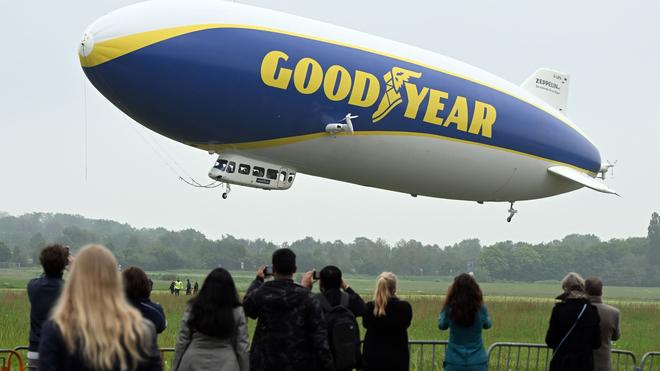 Flüge: Ruhrgebiet bekommt Zeppelin: Verkehr startet am Donnerstag | DIE ...
