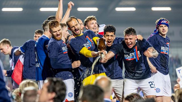 2. Liga : Kiel jubelt: Erster Bundesliga-Aufstieg perfekt