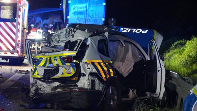 Sachsen-Anhalt: Lkw fährt in Unfallstelle: Fahrer eines Abschleppautos stirbt