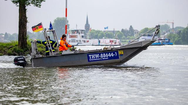 Rhein: Wegen steigender Pegelstände: Kirmes-Fahrgeschäfte ziehen um